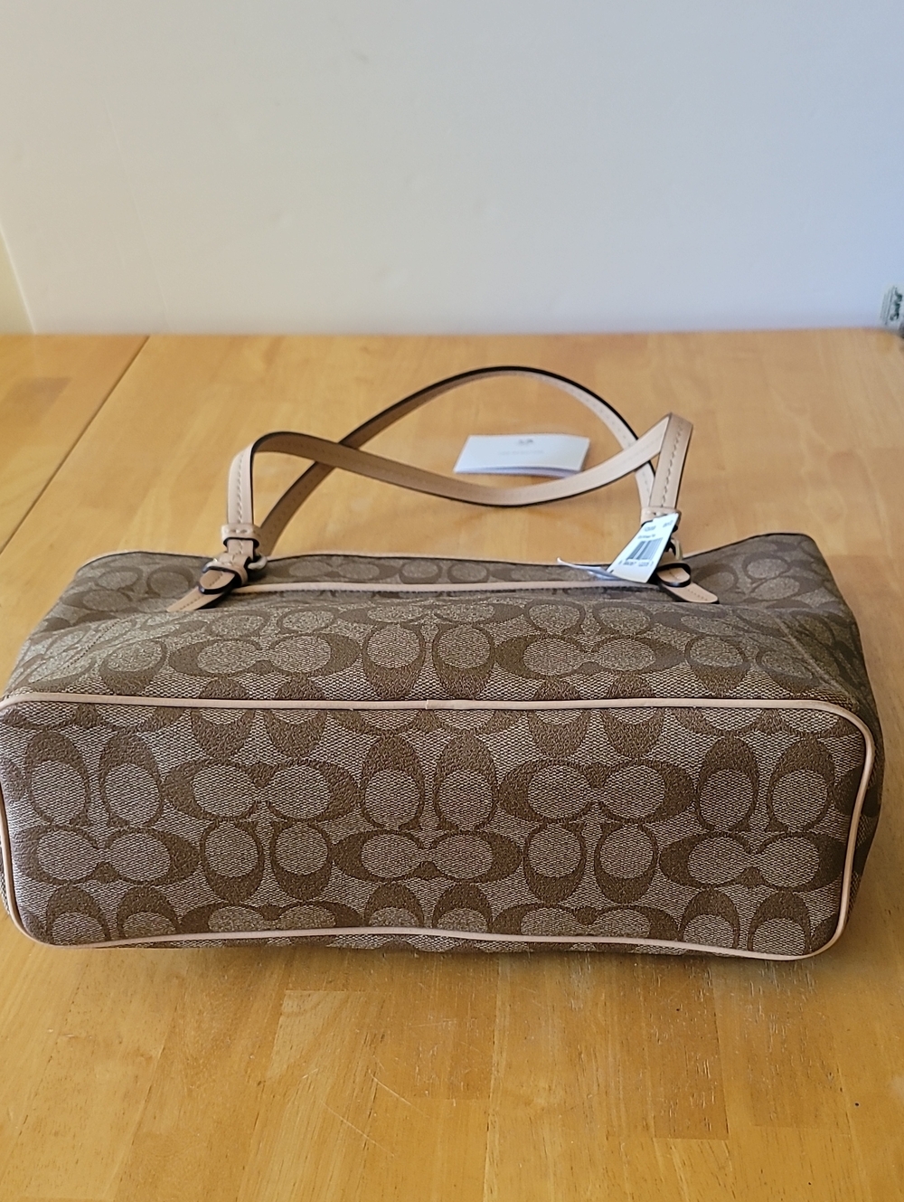 New COACH Peyton Signature Zip Top Tote F28365 - Picture 7 of 12
